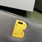 BALENCIAGA 𝘀𝗺𝗮𝗹𝗹 𝗯𝗮𝗴 crocodile print white buckle