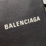 BALENCIAGA 𝗦𝗵𝗼𝗽𝗽𝗶𝗻𝗴 𝗯 𝗮𝗴 Cowhide shopping paper bag