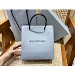 BALENCIAGA 𝗦𝗵𝗼𝗽𝗽𝗶𝗻𝗴 𝗯𝗮𝗴 Cowhide shopping paper bag