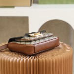 GUCCI 𝐩𝐚𝐝𝐥𝐨𝐜𝐤 small lock postman bag #658487