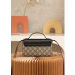 GUCCI 𝙥𝙖𝙙𝙡𝙤𝙘𝙠 series new member genuine leather #652683
