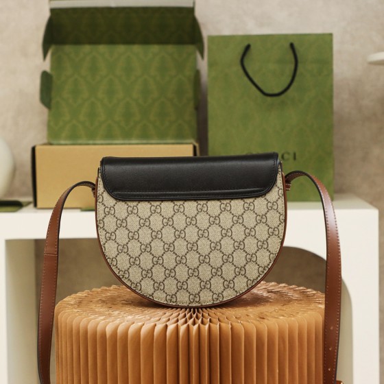 GUCCI 𝙋𝙖𝙙𝙡𝙤𝙘𝙠 series original leather #644524 moon bag