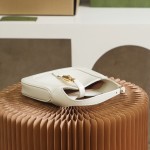 GUCCI  𝐉𝐚𝐜𝐤𝐢𝐞 𝐌𝐢𝐧𝐢 𝟭𝟵𝟲𝟭 #637091