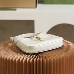 GUCCI  𝐉𝐚𝐜𝐤𝐢𝐞 𝐌𝐢𝐧𝐢 𝟭𝟵𝟲𝟭 #637091