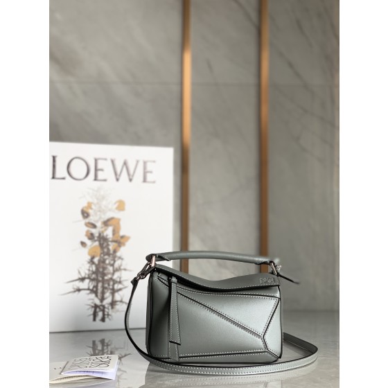 LOEWE super mini Puzzle bag