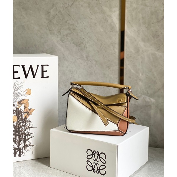 LOEWE super mini Puzzle bag