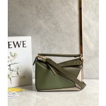 LOEWE    Puzzle bag