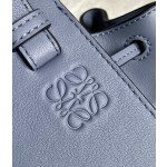 𝐋𝐎𝐄𝐖𝐄  mini hammock bag