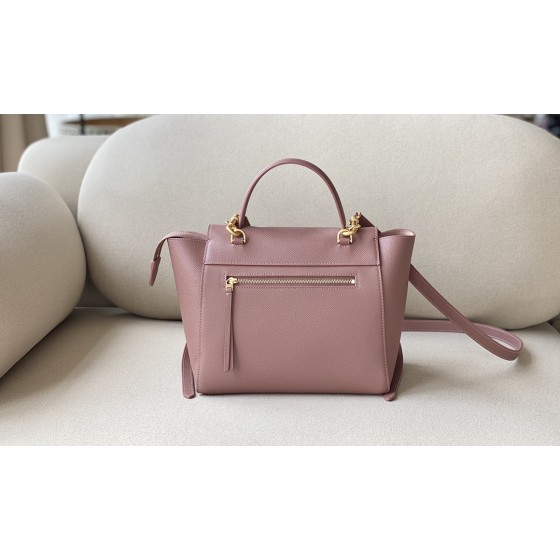 𝐂𝐞𝐥𝐢𝐧𝐞 BELT MICRO BAG in grained calfskin