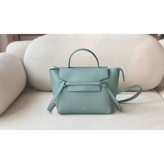 𝐂𝐞𝐥𝐢𝐧𝐞 BELT MICRO BAG in grained calfskin