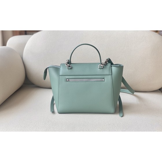 𝐂𝐞𝐥𝐢𝐧𝐞 BELT MICRO BAG in grained calfskin