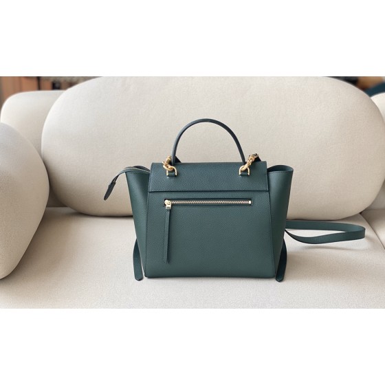 𝐂𝐞𝐥𝐢𝐧𝐞 BELT MICRO BAG in grained calfskin