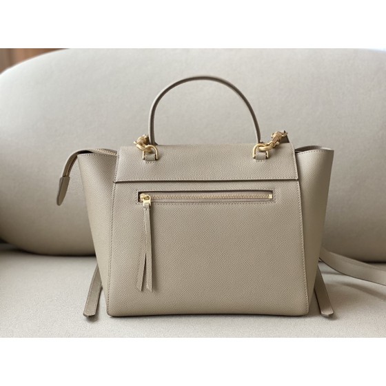 𝐂𝐞𝐥𝐢𝐧𝐞 BELT MICRO BAG in grained calfskin