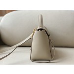 𝐂𝐞𝐥𝐢𝐧𝐞 BELT MICRO BAG in grained calfskin