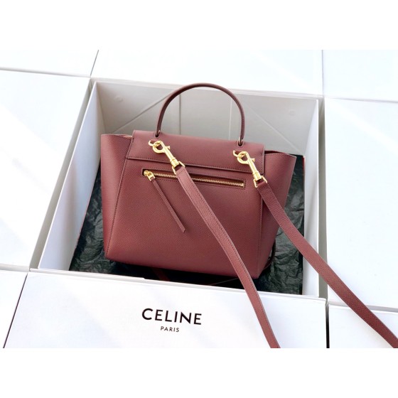 𝐂𝐞𝐥𝐢𝐧𝐞 BELT MICRO BAG in grained calfskin