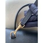 𝐂𝐞𝐥𝐢𝐧𝐞 Belt Bag Catfish Bag Small Grained Calfskin