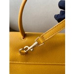 𝐂𝐞𝐥𝐢𝐧𝐞 Belt Bag Catfish Bag Small Grained Calfskin