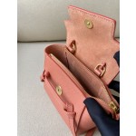 𝐂𝐞𝐥𝐢𝐧𝐞 𝐛𝐞𝐥𝐭 𝐩𝐢𝐜𝐨 𝟏𝟔𝐜𝐦 Grained Calfskin Bag