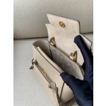 𝐂𝐞𝐥𝐢𝐧𝐞 𝐛𝐞𝐥𝐭 𝐩𝐢𝐜𝐨 𝟏𝟔𝐜𝐦 Grained Calfskin Bag