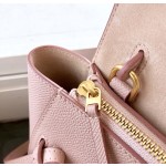 𝐂𝐞𝐥𝐢𝐧𝐞 𝐛𝐞𝐥𝐭 𝐩𝐢𝐜𝐨 𝟏𝟔𝐜𝐦 Grained Calfskin Bag