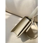 𝐂𝐞𝐥𝐢𝐧𝐞 Box Teen bag in polished calfskin