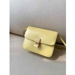 𝐂𝐞𝐥𝐢𝐧𝐞 Box Teen bag in polished calfskin