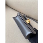 𝐂𝐞𝐥𝐢𝐧𝐞 Box Teen bag in polished calfskin