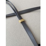 𝐂𝐞𝐥𝐢𝐧𝐞 Box Teen bag in polished calfskin