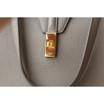 𝐂𝐞𝐥𝐢𝐧𝐞 soft 16 large soft bag in smooth calfskin