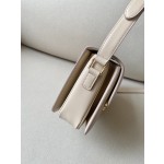 𝐂𝐞𝐥𝐢𝐧𝐞 Triomphe Medium 22.5cm