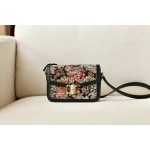 𝐂𝐞𝐥𝐢𝐧𝐞 Triomphe Medium 22.5cm