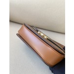 𝐂𝐞𝐥𝐢𝐧𝐞 Triomphe Medium 22.5cm