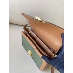 𝐂𝐞𝐥𝐢𝐧𝐞 Triomphe Medium 22.5cm