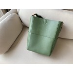𝐂𝐞𝐥𝐢𝐧𝐞 SANGLE BUCKET bucket bag in soft grained calfskin