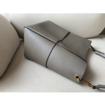 𝐂𝐞𝐥𝐢𝐧𝐞 SANGLE BUCKET bucket bag in soft grained calfskin