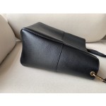 𝐂𝐞𝐥𝐢𝐧𝐞 SANGLE BUCKET bucket bag in soft grained calfskin