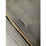 𝐂𝐞𝐥𝐢𝐧𝐞 SANGLE BUCKET bucket bag in soft grained calfskin