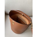 𝐂𝐞𝐥𝐢𝐧𝐞 BUCKET 16 bucket bag in smooth calfskin