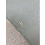 𝐂𝐞𝐥𝐢𝐧𝐞 BUCKET 16 bucket bag in smooth calfskin