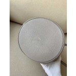 𝐂𝐞𝐥𝐢𝐧𝐞 BUCKET 16 bucket bag in smooth calfskin