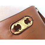 𝐂𝐂𝐞𝐥𝐢𝐧𝐞 BUCKET MAILLON TRIOMPHE cow leather bucket bag