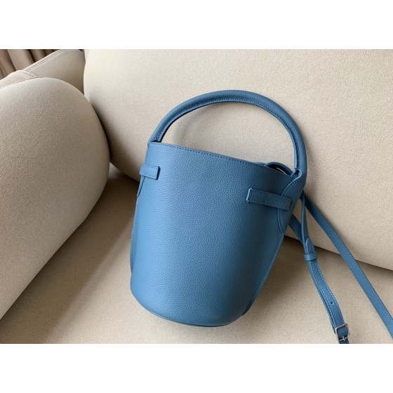 𝐂𝐞𝐥𝐢𝐧𝐞 Bigbag bucket nano  calfskin