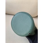 𝐂𝐞𝐥𝐢𝐧𝐞 Bigbag bucket nano  calfskin