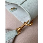 𝐂𝐞𝐥𝐢𝐧𝐞 SANGLE BUCKET Small wide striped fabric bucket bag