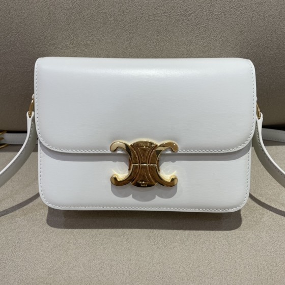 𝐂𝐞𝐥𝐢𝐧𝐞 Triomphe teen 18.5cm