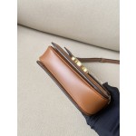 𝐂𝐞𝐥𝐢𝐧𝐞 Triomphe teen 18.5cm