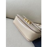 𝐂𝐞𝐥𝐢𝐧𝐞 Triomphe teen 18.5cm