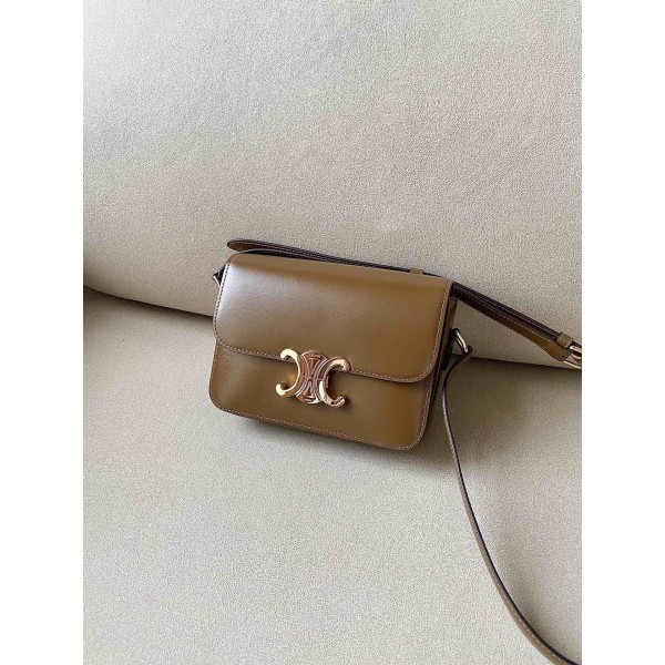 𝐂𝐞𝐥𝐢𝐧𝐞 Triomphe teen 18.5cm