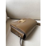 𝐂𝐞𝐥𝐢𝐧𝐞 Triomphe teen 18.5cm