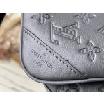 𝐋𝐎𝐔𝐈𝐒 𝐕𝐔𝐈𝐓𝐓𝐎𝐍 M46602 Discovery pocket